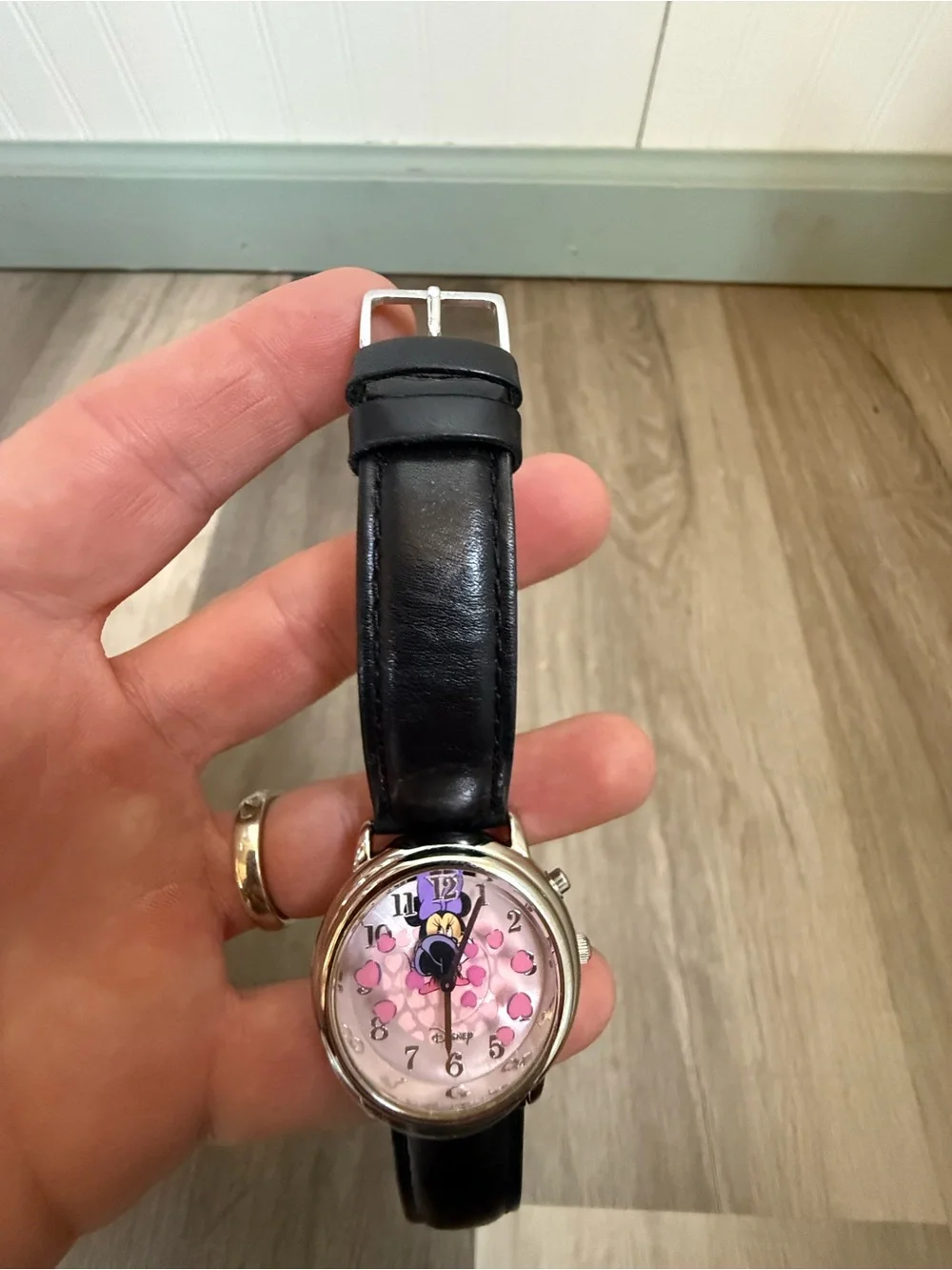 Disney Minnie Mouse Animated Watch with Leather Strap